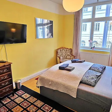 Lavendula - Cafe 28 & Am Markt - Abc622 *